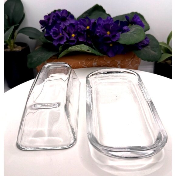 Clear Glass Butter Dish With Lid - Picture 2 of 4